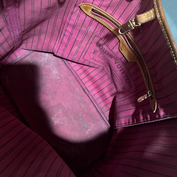 Authentic Louis Vuitton Neverfull Mm - Picture 4 of 11